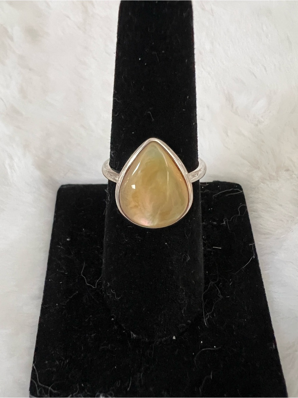 Sterling Silver Teardrop Mother of Pearl Ring
